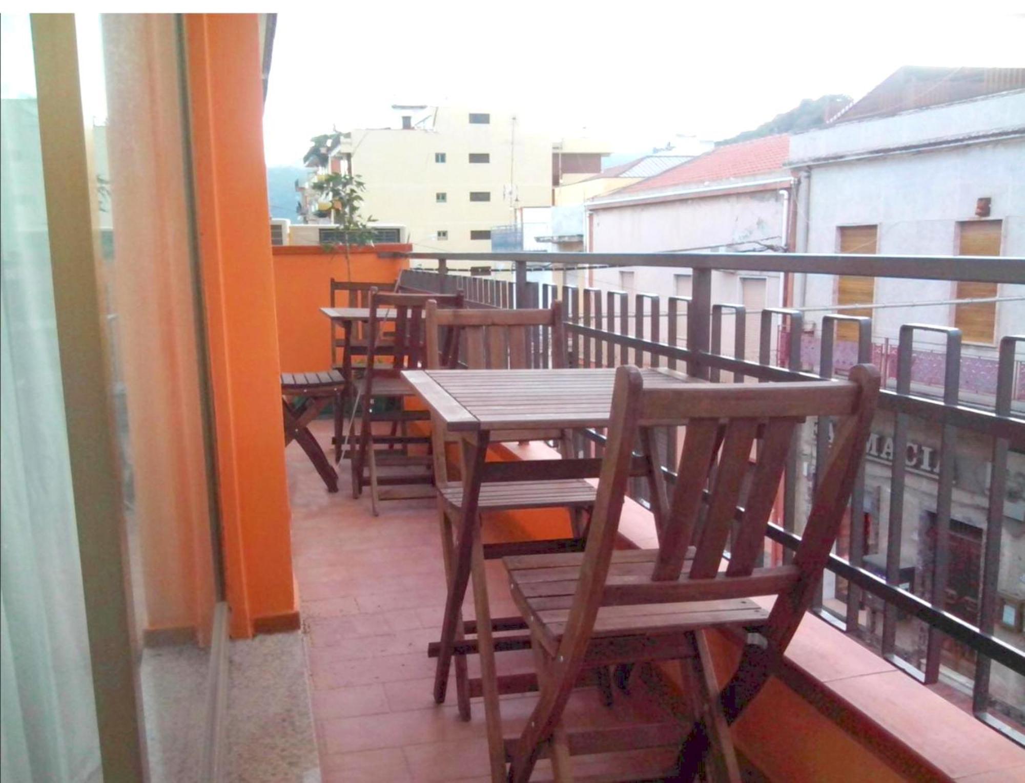 Pozzo Lazzaro Apartments Santa Teresa Di Riva Oda fotoğraf